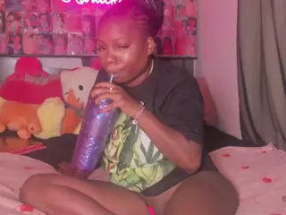 Karlie Kayozz's Live Sex Cam Show