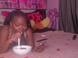 Karlie Kayozz's Live Sex Cam Show