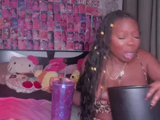 Karlie Kayozz's Live Sex Cam Show
