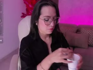 Scarlet-jons's Live Sex Cam Show