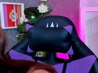 CarolineeGarciaa's Live Sex Cam Show
