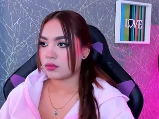 CarolineeGarciaa's Live Sex Cam Show