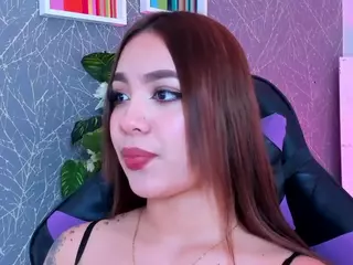 CarolineeGarciaa's Live Sex Cam Show