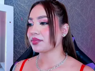 CarolineeGarciaa's Live Sex Cam Show