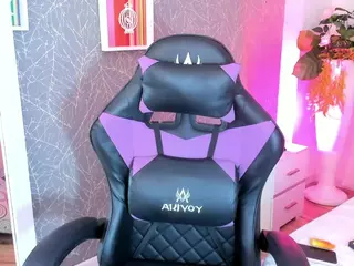CarolineeGarciaa's Live Sex Cam Show