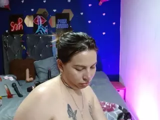layanafuckass's Live Sex Cam Show