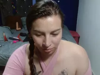 layanafuckass's Live Sex Cam Show