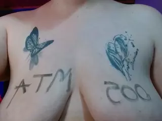layanafuckass's Live Sex Cam Show