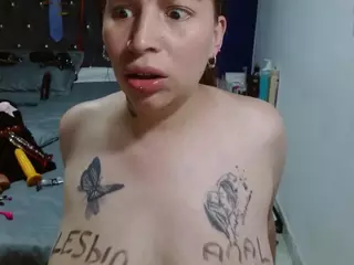 layanafuckass's Live Sex Cam Show
