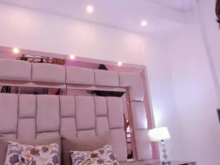 Maye Wells's Live Sex Cam Show