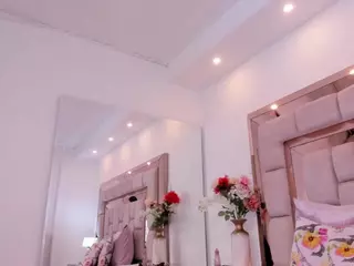 Maye Wells's Live Sex Cam Show