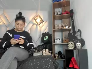 MirandaHaguen's Live Sex Cam Show