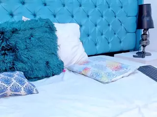 ParisRoa's Live Sex Cam Show