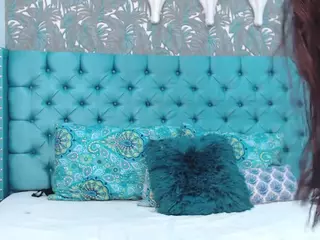 ParisRoa's Live Sex Cam Show