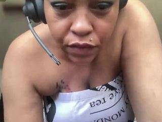 Offline cam show with cocaNutt