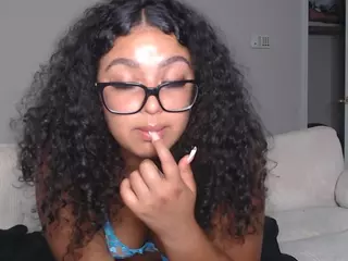Lia L's Live Sex Cam Show