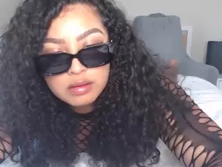 Lia L's Live Sex Cam Show