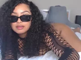 Lia L's Live Sex Cam Show