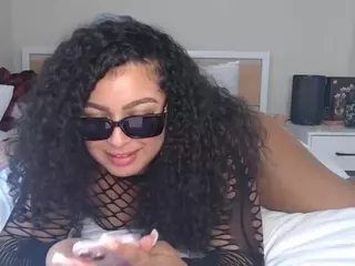 Lia L's Live Sex Cam Show