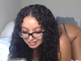 Lia L's Live Sex Cam Show