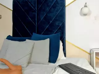 Chantal's Live Sex Cam Show
