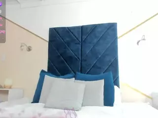 Chantal's Live Sex Cam Show