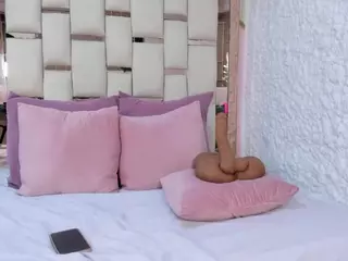 Chantal's Live Sex Cam Show