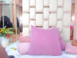 Chantal's Live Sex Cam Show