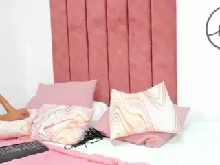Chantal's Live Sex Cam Show