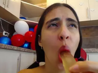 AnnaAlvarez's Live Sex Cam Show