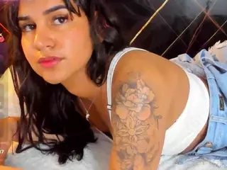 Kagomi01's Live Sex Cam Show