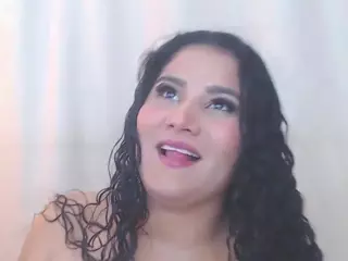LIZMONSERRAT's Live Sex Cam Show