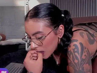 magic-marg's Live Sex Cam Show
