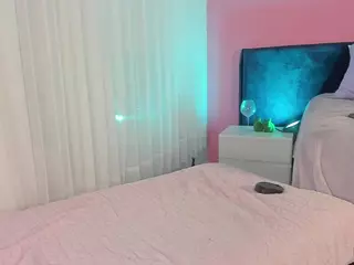 Alaia Big Booty's Live Sex Cam Show