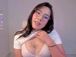 Bubble-gum's Live Sex Cam Show