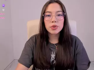 Bubble-gum's Live Sex Cam Show