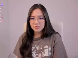 Bubble-gum's Live Sex Cam Show
