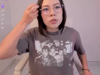 Bubble-gum's Live Sex Cam Show