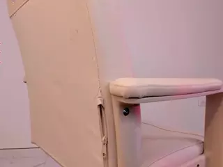 Bubble-gum's Live Sex Cam Show