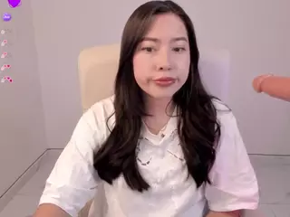 Bubble-gum's Live Sex Cam Show
