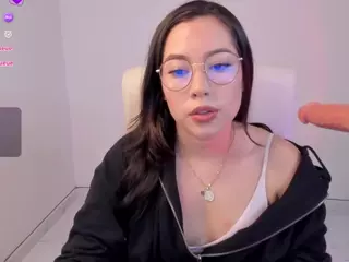 Bubble-gum's Live Sex Cam Show