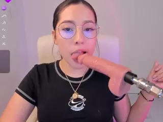 Bubble-gum's Live Sex Cam Show