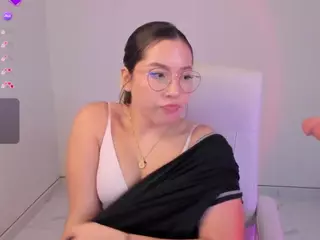Bubble-gum's Live Sex Cam Show