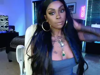 TattedQueen's Live Sex Cam Show