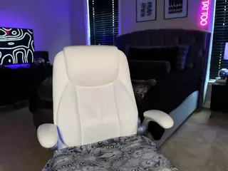 TattedQueen's Live Sex Cam Show