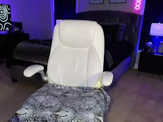 TattedQueen's Live Sex Cam Show