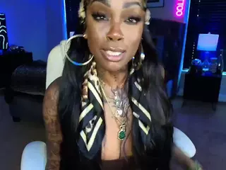 TattedQueen's Live Sex Cam Show