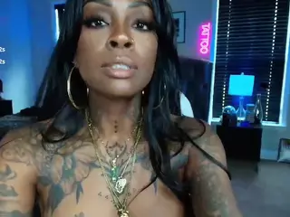 TattedQueen's Live Sex Cam Show