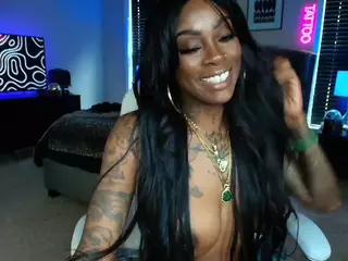 TattedQueen's Live Sex Cam Show