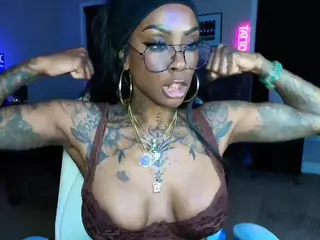 TattedQueen's Live Sex Cam Show